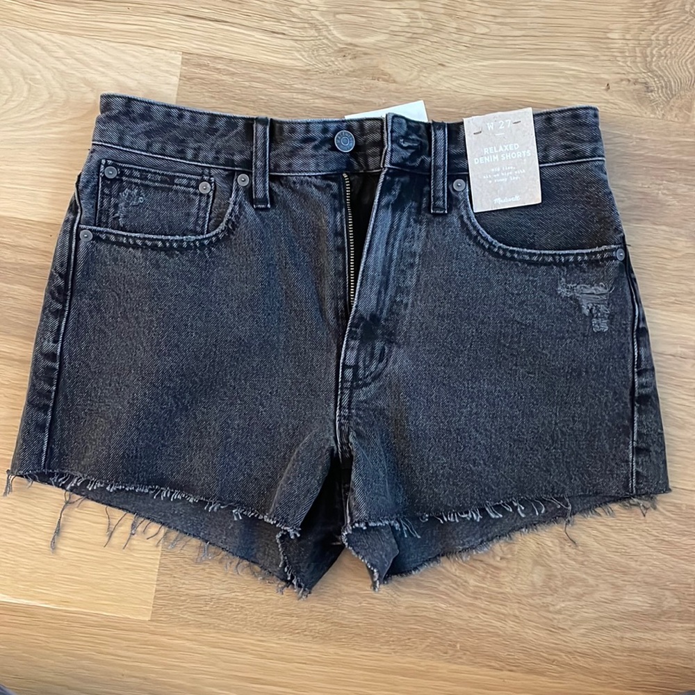 NWT Madewell relaxed denim shorts.